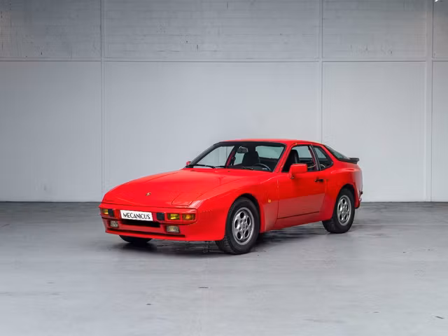 Porsche 944 S