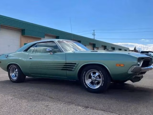 Dodge Challenger 