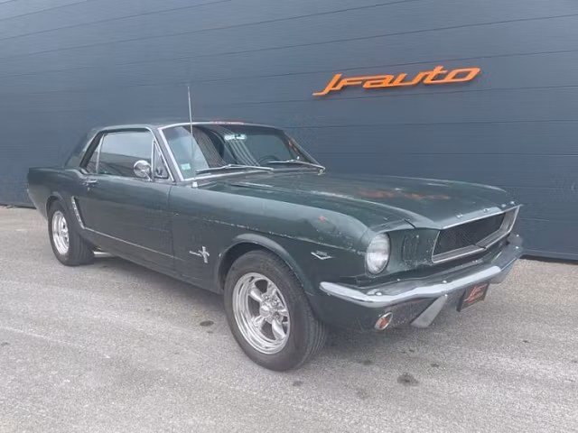 Ford Mustang V8 4.7