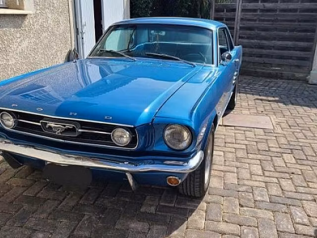 Ford Mustang V8 4.7