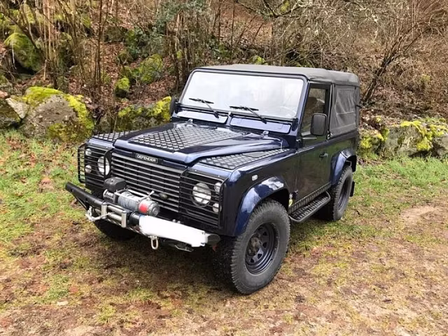 Land Rover Defender TD5 2.5 122 4x4
