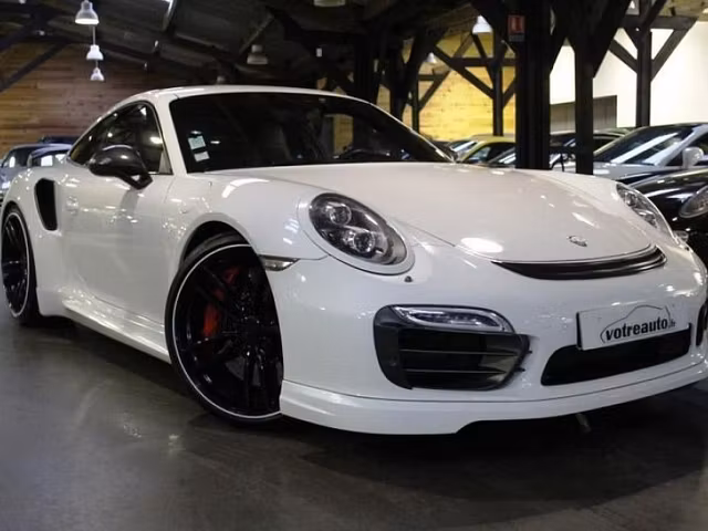 Porsche 911 Turbo S 3.8 560 4x4
