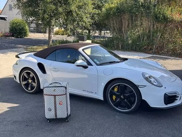 Porsche 911 Turbo S 3.8 560 4x4