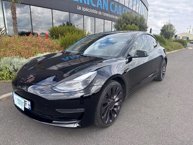 Tesla Model 3 Performance 482 PUP 4x4