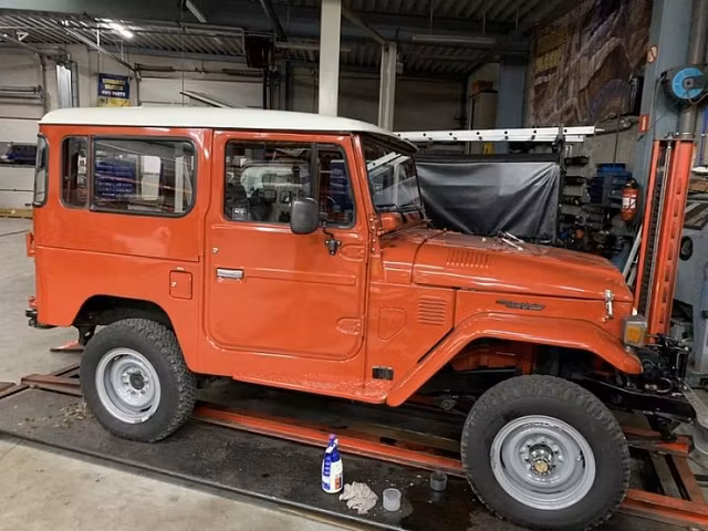Toyota Land Cruiser 4x4