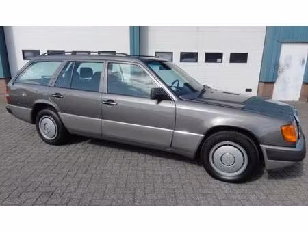 Mercedes-Benz Classe E E 230