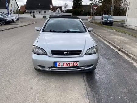Opel Astra 2.2 147