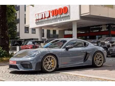 Porsche 718 GT4