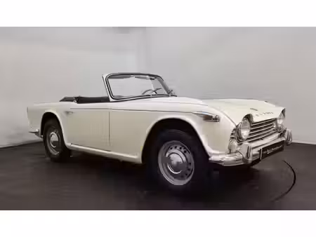 Triumph TR4