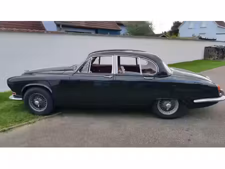 Jaguar 420 Collection