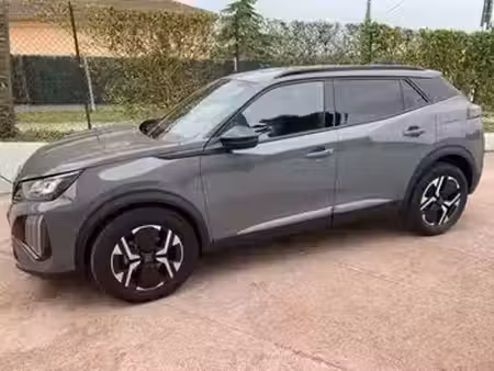 Peugeot 2008 1.2 PureTech 100 Allure