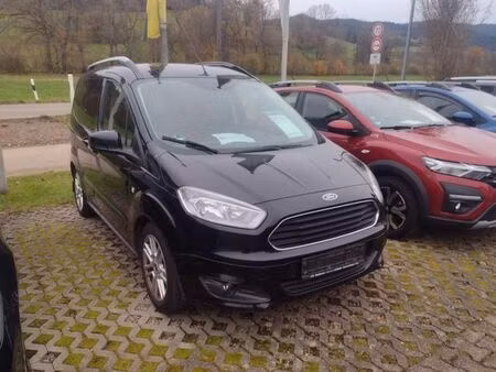 Ford Tourneo Courier 1.0 100 Titanium