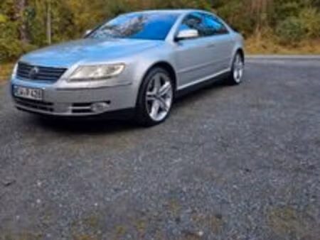 Volkswagen Phaeton V8 4.2 L 4Motion