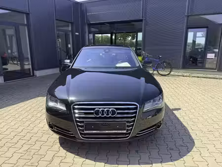 Audi A8 V8 4.2 TDI 258 quattro