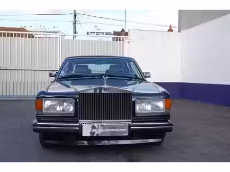 Rolls-Royce Silver Spur 