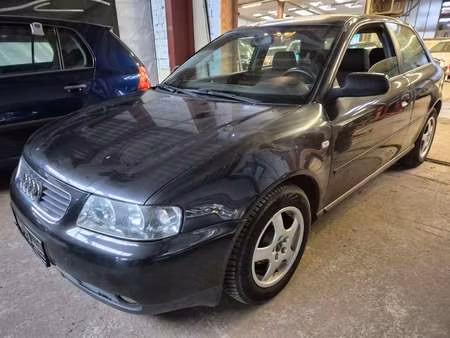 Audi A3 1.6 102 Attraction