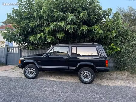 Jeep Cherokee 2.5 115