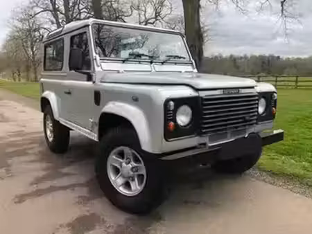 Land Rover Defender 2.5 122 E