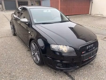 Audi A4 RS4 V8 4.2 FSI 420 quattro