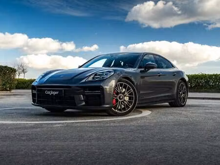 Porsche Panamera Turbo V8 4.0 680 4x4