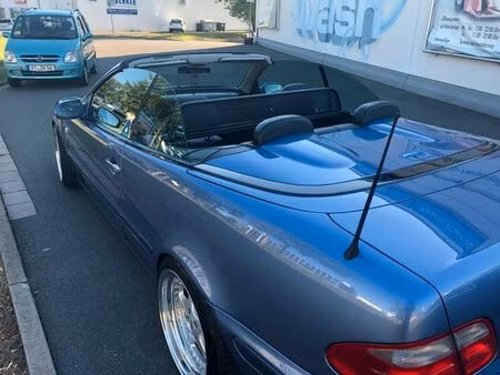 Mercedes-Benz CLK 230