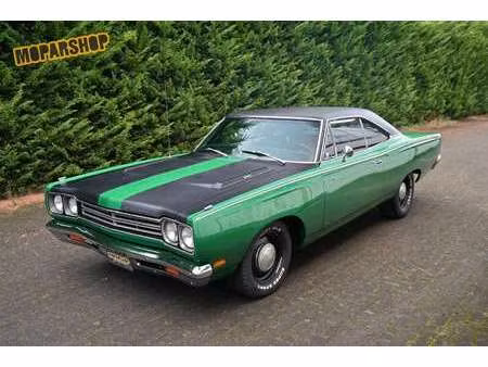 Plymouth Road Runner 