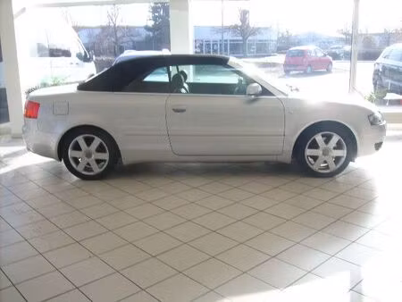 Audi A4 V6 3.0 220 quattro