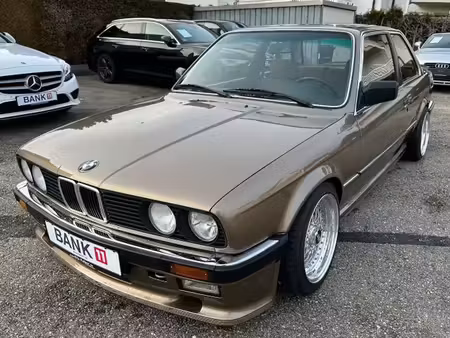 BMW Série 3 325e
