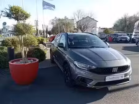 Fiat Tipo 1.0 101 Cross