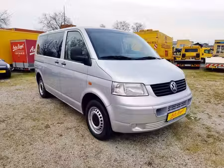 Volkswagen Transporter T5 1.9 TDI 102