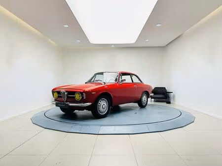 Alfa Romeo Giulia 1600 1.6