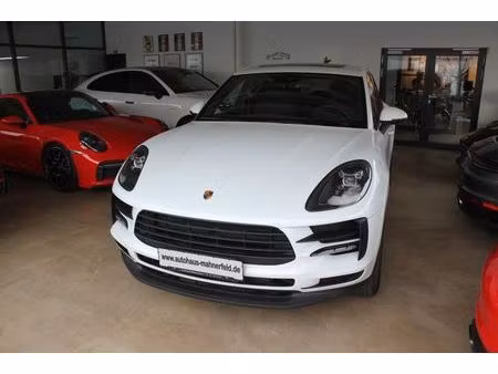 Porsche Macan 2.0 252