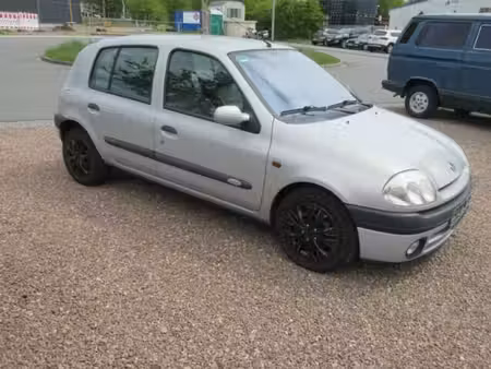 Renault Clio 1.6 Initiale