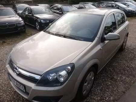 Opel Astra 1.4 90 Edition