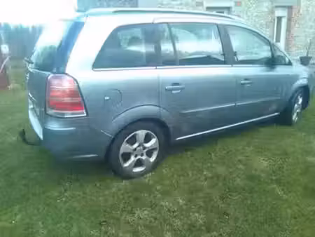 Opel Zafira 1.8 140 Cosmo