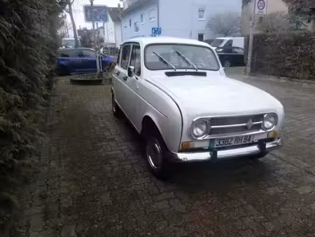 Renault R4 