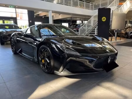 Maserati MC20 V6 3.0 630
