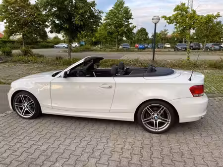 BMW Série 1 125i 3.0 218