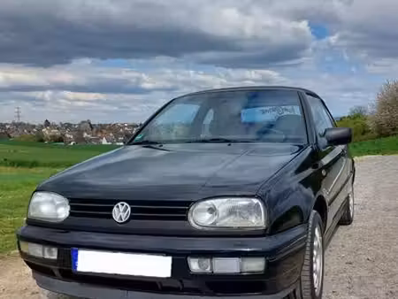 Volkswagen Golf 1.8 90