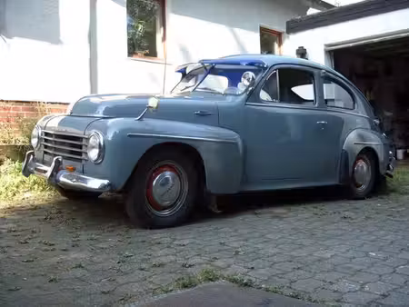 Volvo PV444 