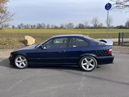 BMW Série 3 325i 2.5 192