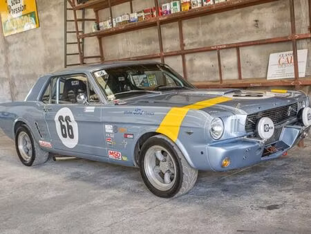 Ford Mustang Cobra