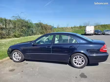 Mercedes-Benz Classe E E 270 177