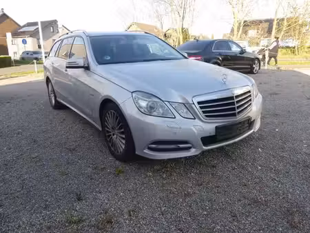 Mercedes-Benz Classe E E 200 2.0 184 Avantgarde