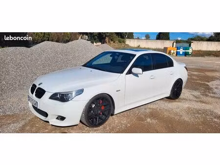 BMW Série 5 550i 4.8 367