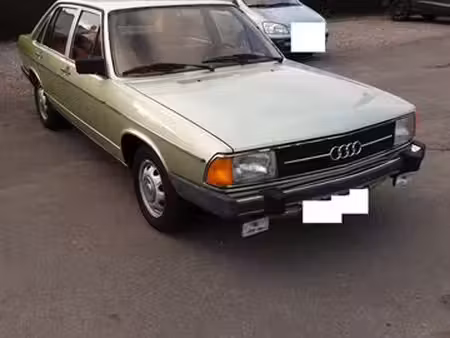 Audi 100 