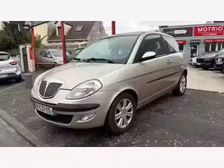 Lancia Ypsilon 1.4 Oro
