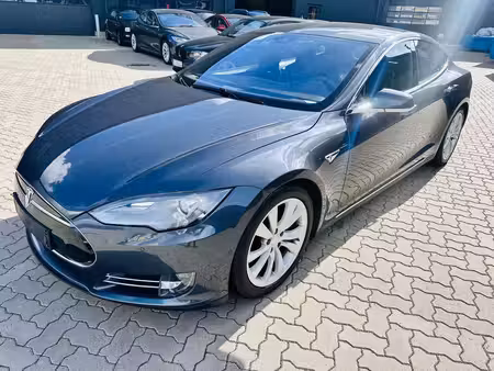 Tesla Model S 85d 428 4x4