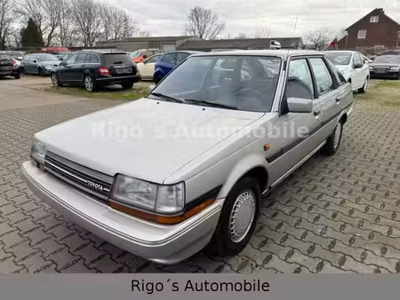 Toyota Carina 