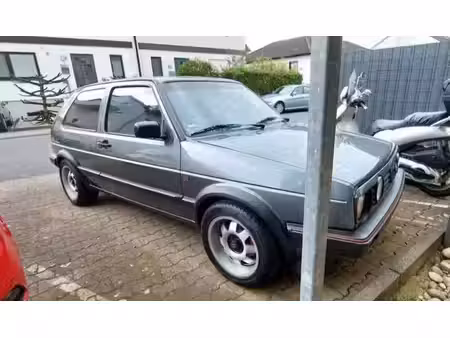 Volkswagen Golf 1.8